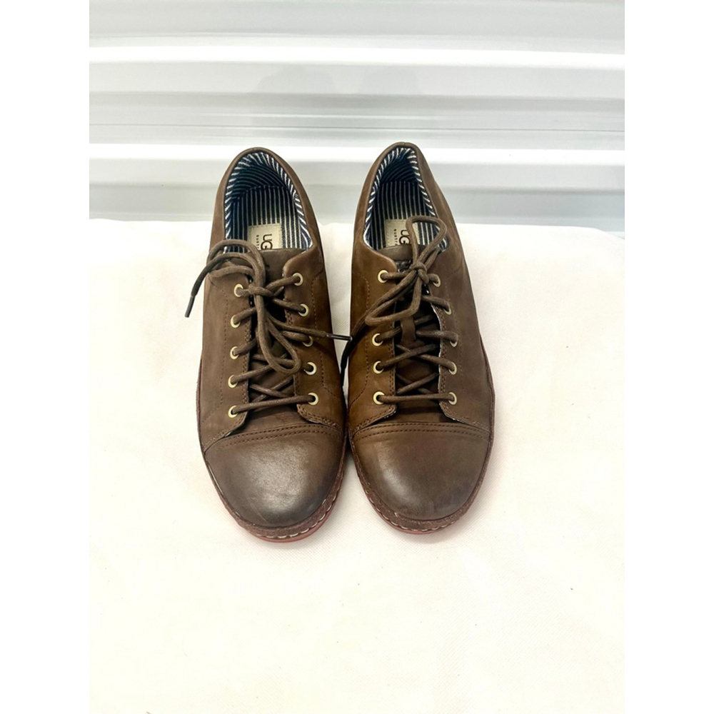 UGG Men's Duncan Bay low-top, lace-up brown leather casual shoes Size 11
